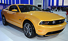 2010 / 2011 / 2012 Ford Mustang V6 GT Coupe Cabrio Shelby Boss Mach Cobra Farben Yellow Blaze